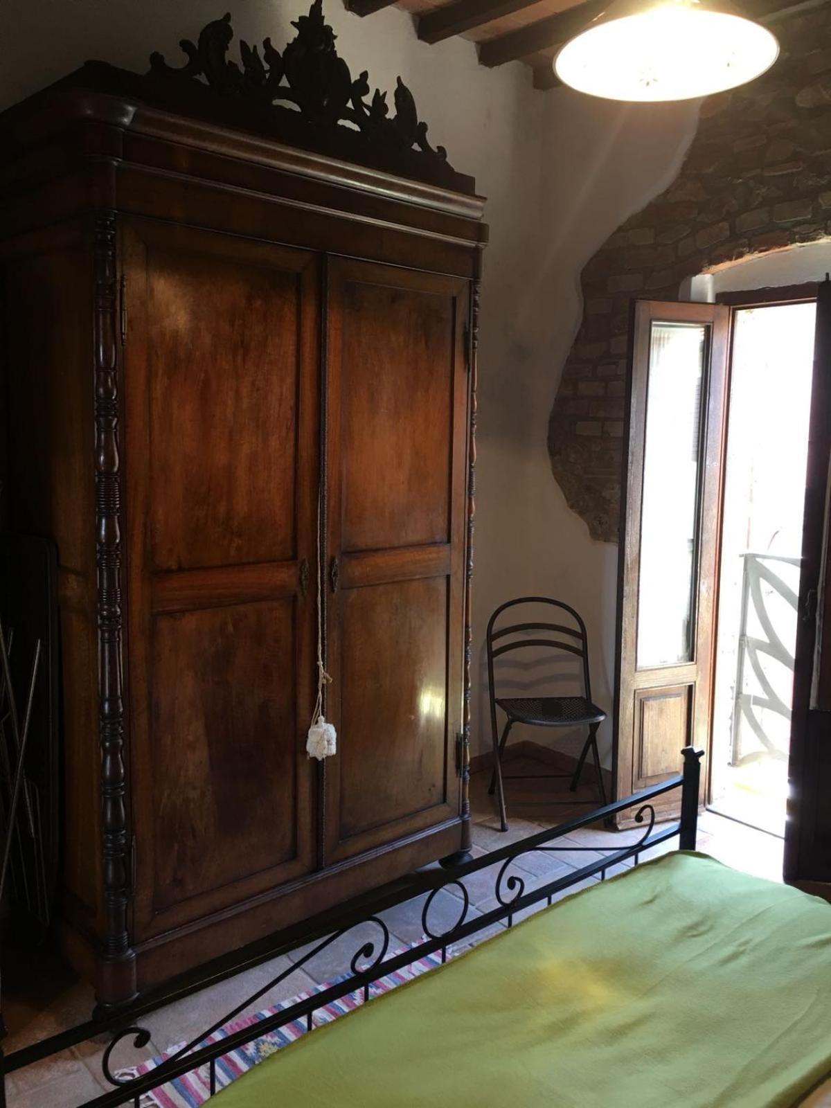 La Divina Dimora Il Castello Degli Spiriti Magni Apartment Montepescali Luaran gambar
