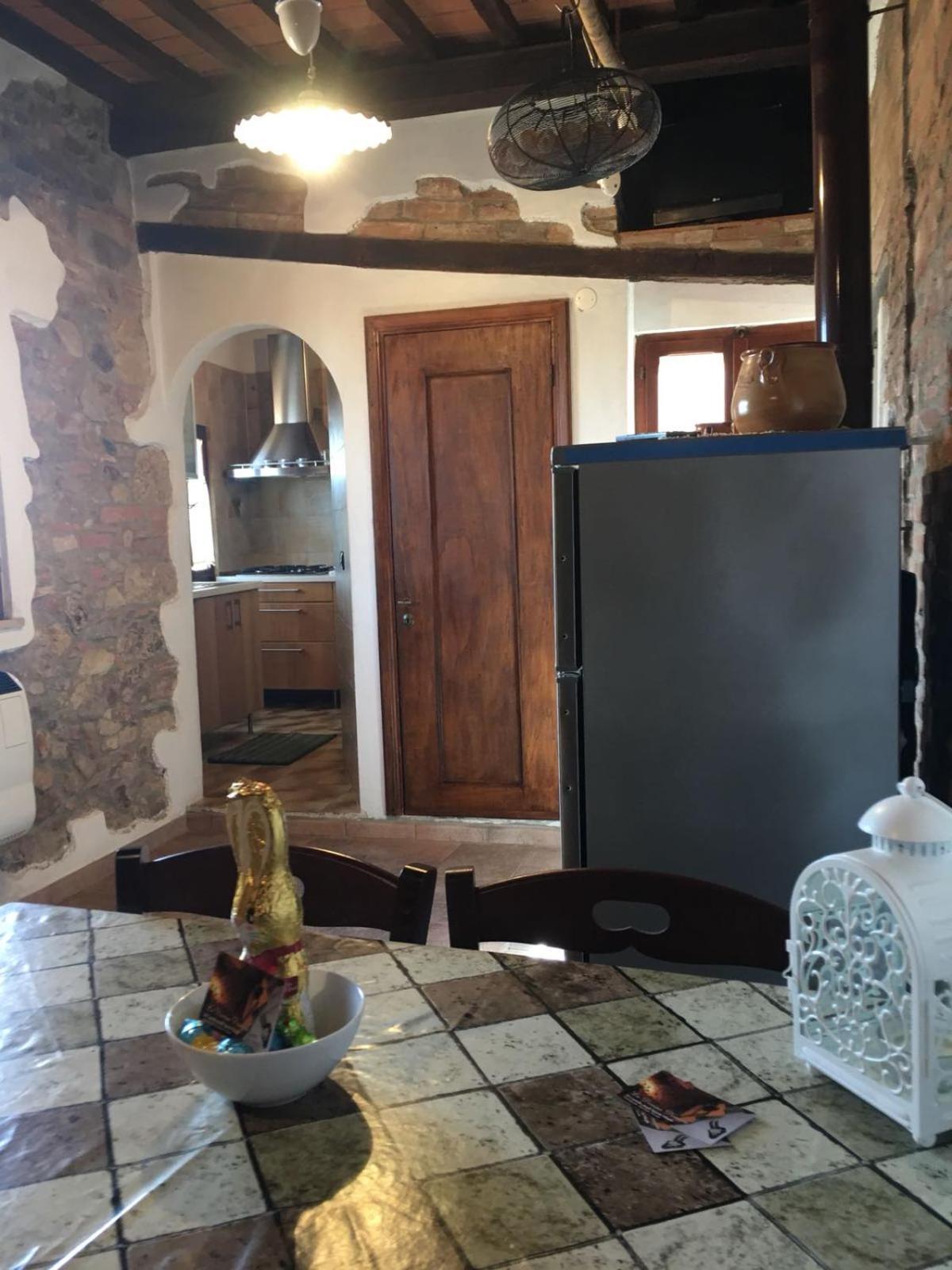 La Divina Dimora Il Castello Degli Spiriti Magni Apartment Montepescali Luaran gambar