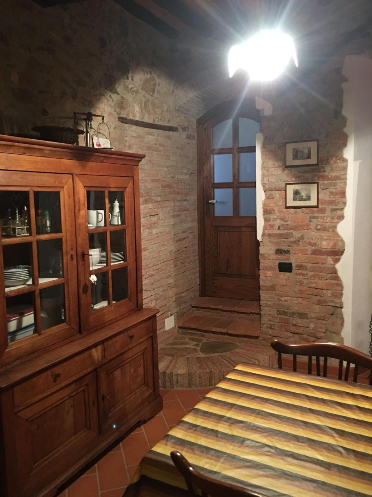 La Divina Dimora Il Castello Degli Spiriti Magni Apartment Montepescali Luaran gambar